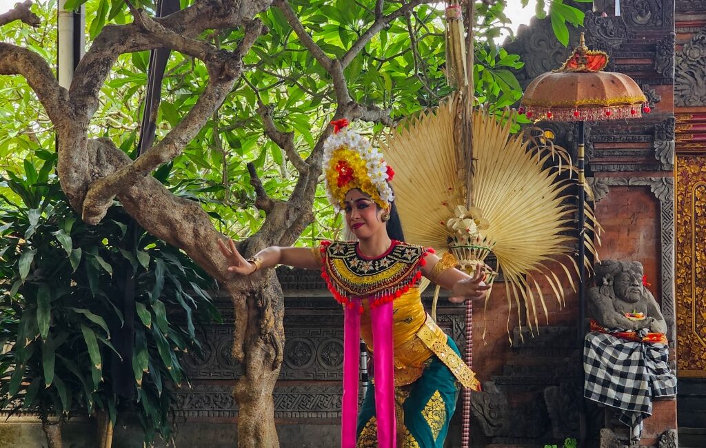 Mistyczny taniec Baronga na Bali - Podróże